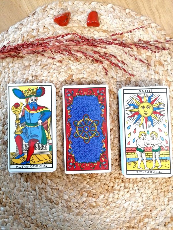 VÉRITABLE TAROT DE MARSEILLE